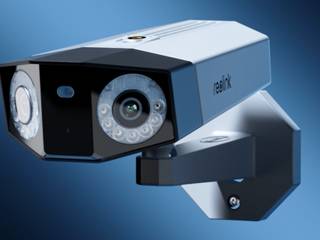 Caméra Reolink 180° avec projecteur intégré